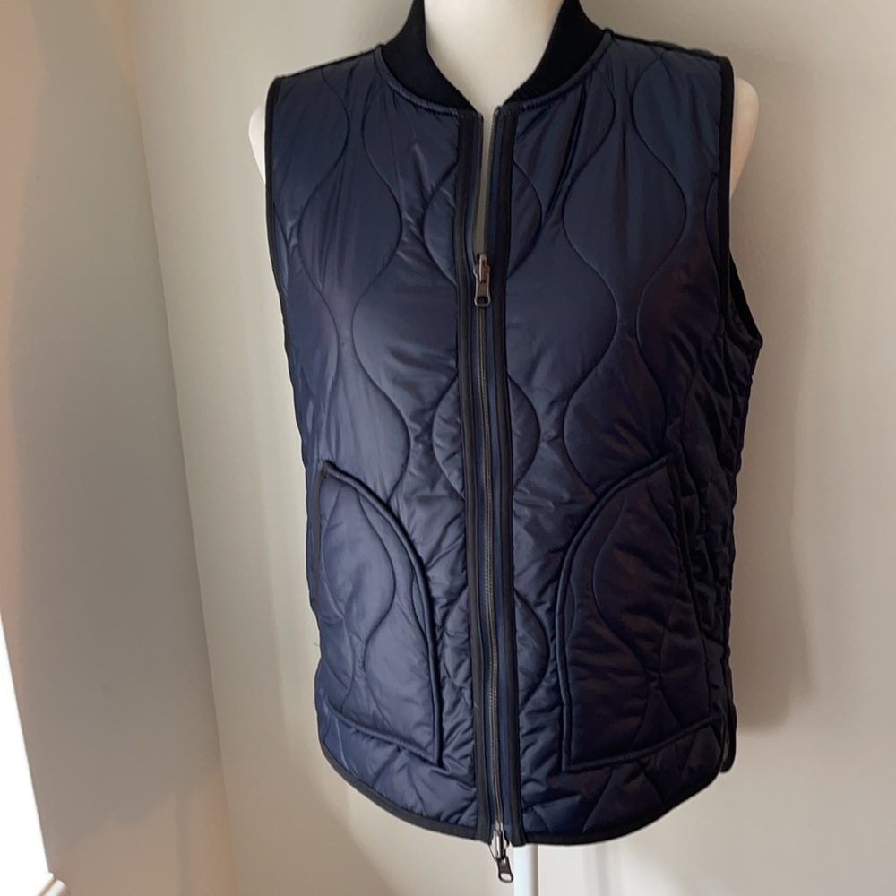 Madewell Navy blue quilted vest with gray wool lining and black trim